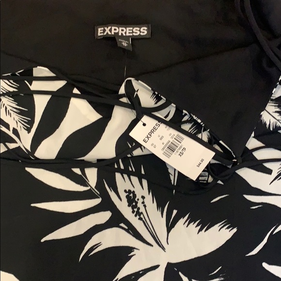 Express top - Picture 3 of 5